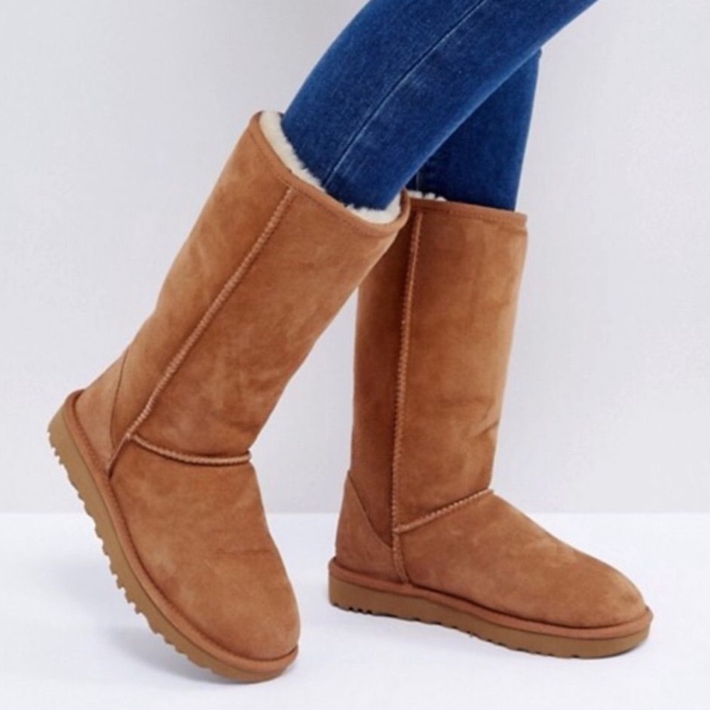 UGG CLASSIC TALL BOOT